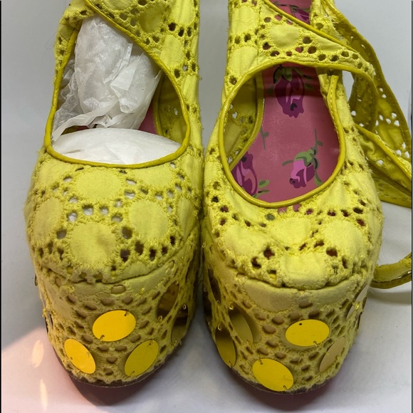 Vintage Betsy Johnson Sequin Platform Wedges - Picture 6 of 7